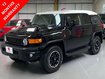 TOYOTA FJ CRUISER 4.0 V6 BLACK COLOUR PACKAGE AUTOMATIC 4X4