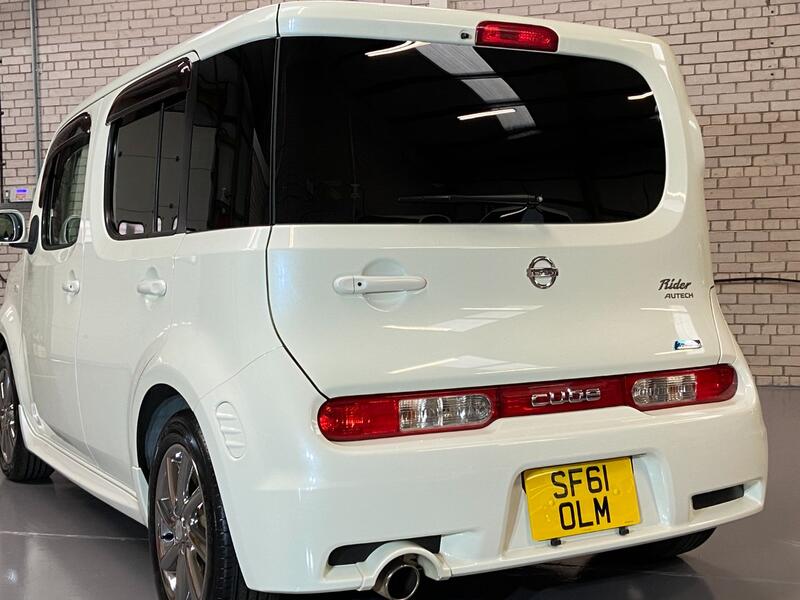 NISSAN CUBE